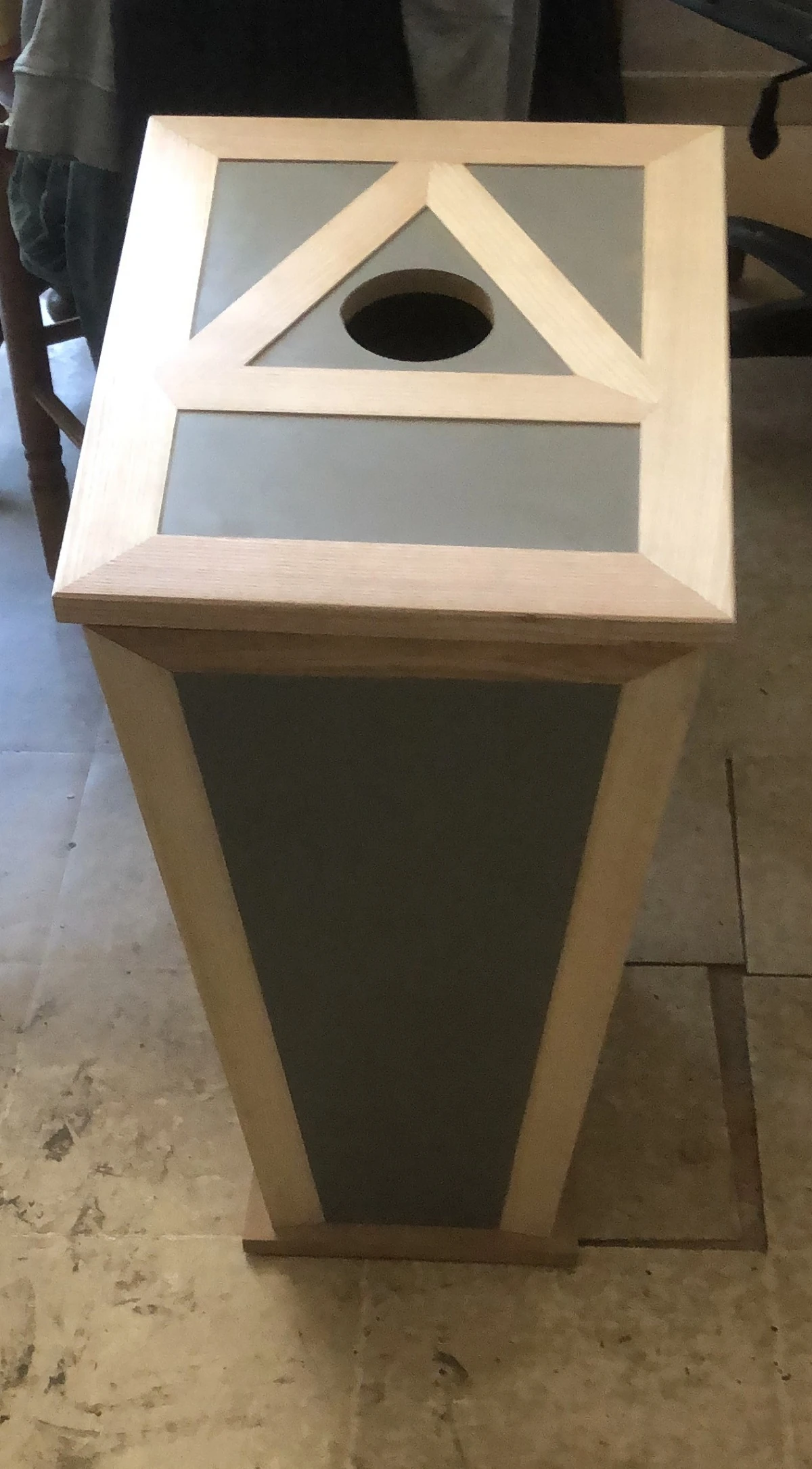 Poubelle en arrétier - Examen BP